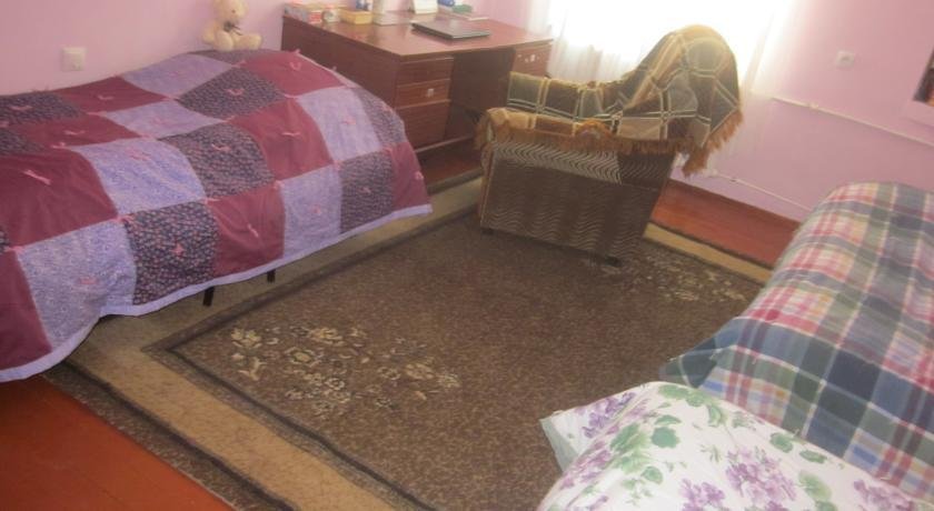 Степанцминда: Guest House on Kostava