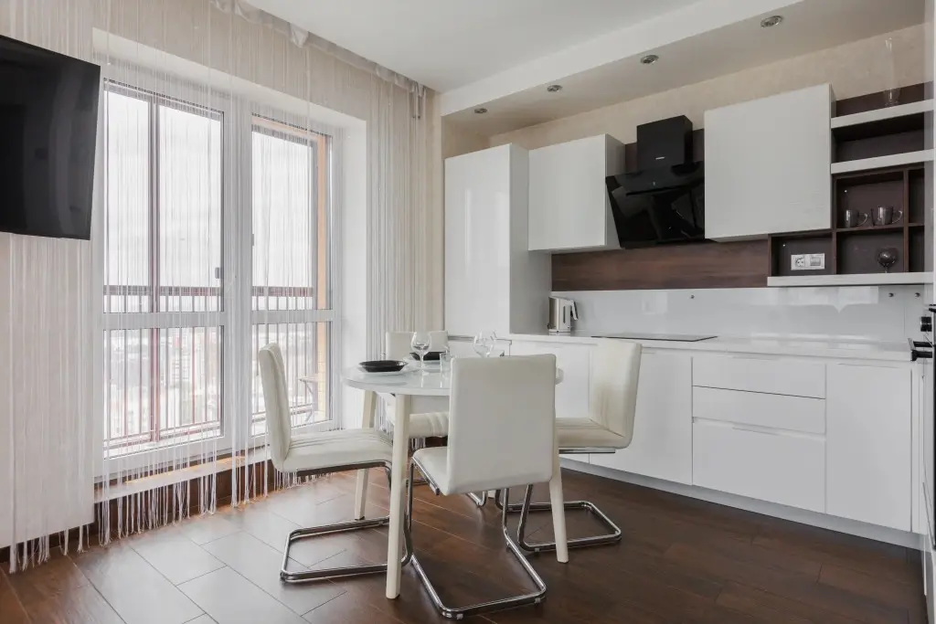Новосибирск: 3kh Komnatnye Ippodromskaya Apartments