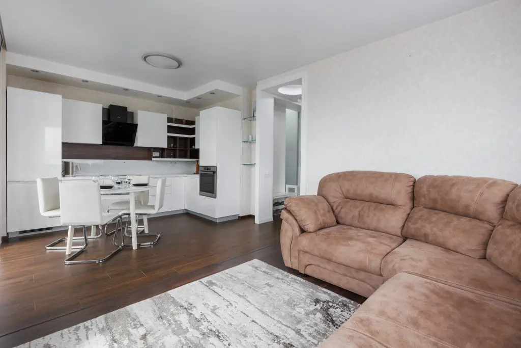 Новосибирск: 3kh Komnatnye Ippodromskaya Apartments