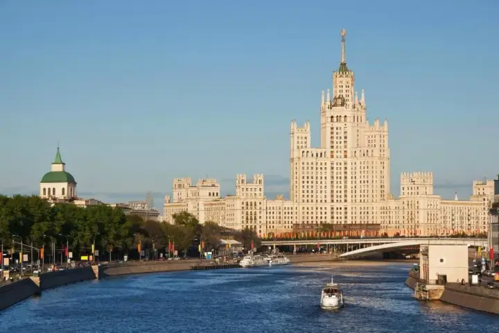 Москва: Артист на Китай-Городе