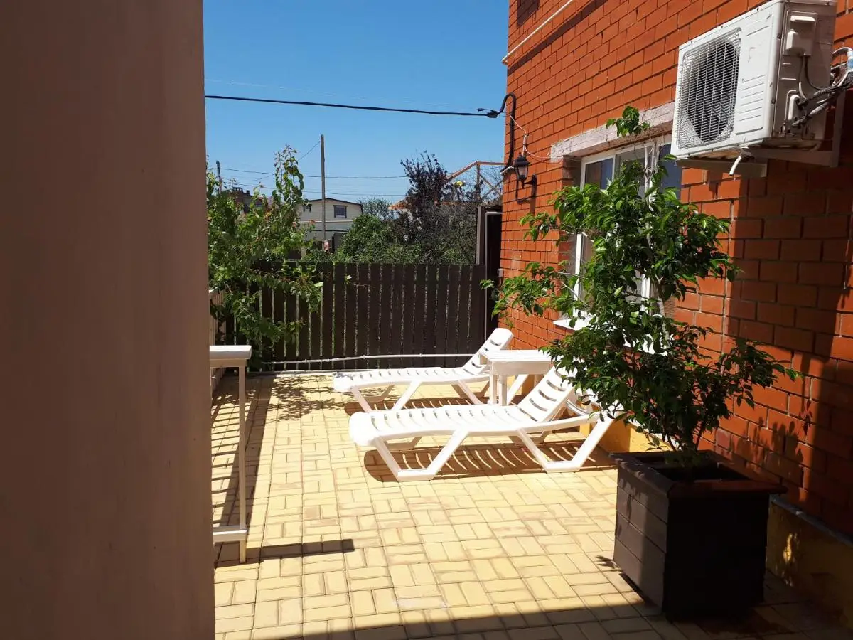 Анапа: Guest House Chernomorskaya 8A