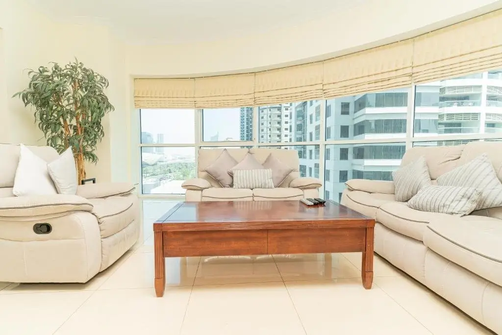 Отель Rh - Spacious 2Br Saba Towers, Jlt, walk to Metro — фото 1