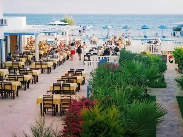 Акьярлар: Malama Beach
