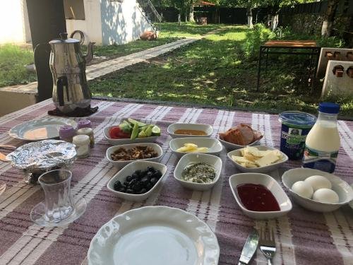 Хони: Lazuri Keria Family Guesthouse