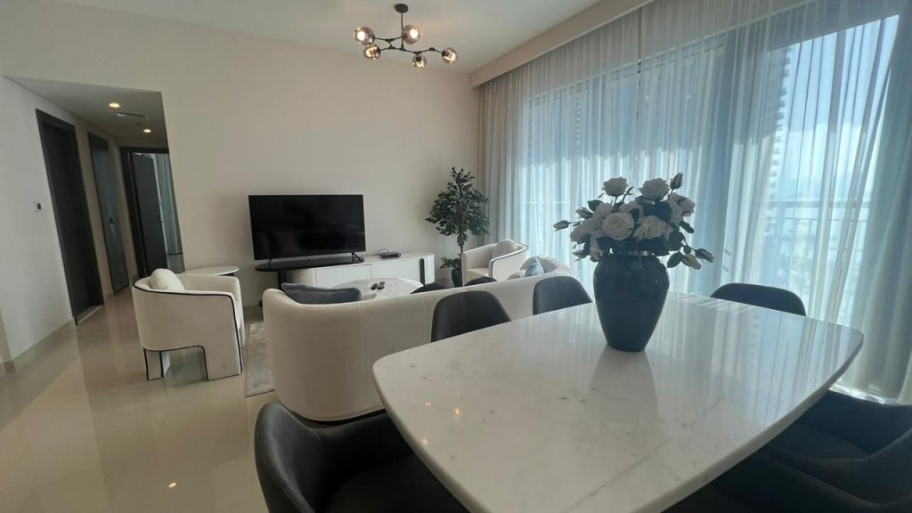 Дубай: Apartments Wonderful 2BR With Balcony Dubai creek Harbour