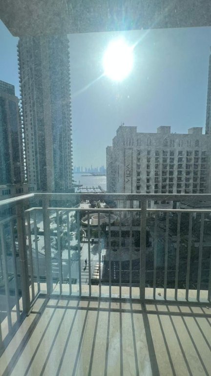 Apartments Wonderful 2BR With Balcony Dubai creek Harbour — фото 1