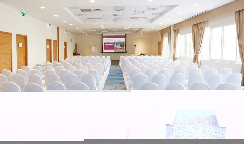Дубай: Milleninium Plaza Downtown Hotel