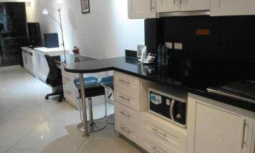 Паттайя: Sea View Apartment