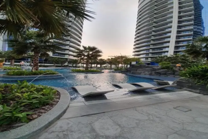 Дубай: Damac Royal Damac Towers