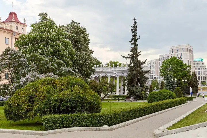 Минск: Апартаменты на проспекте Независимости 36 парк М. Горького