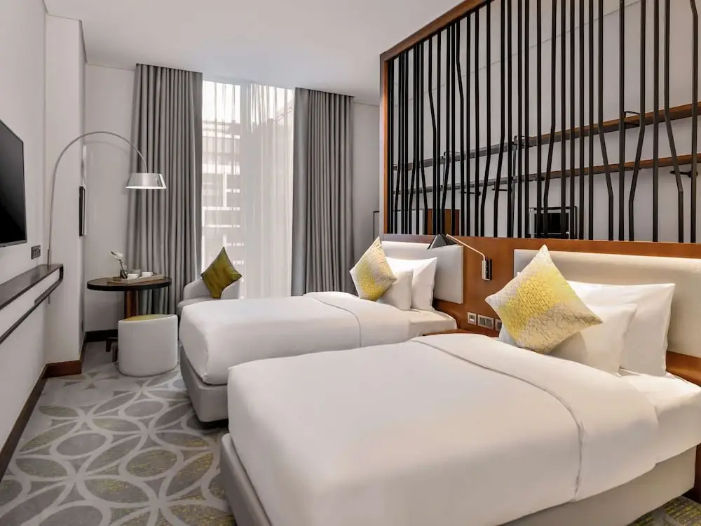 Дубай: Grand Mercure Dubai Airport