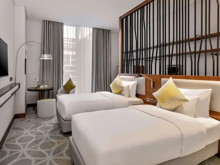 Дубай: Grand Mercure Dubai Airport