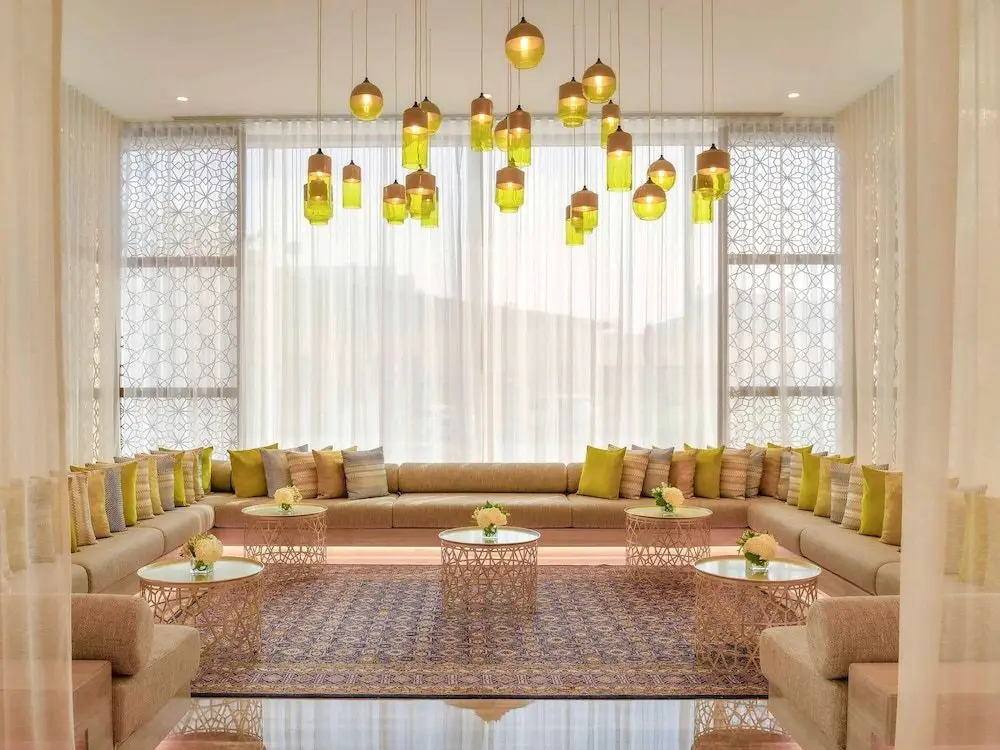 Дубай: Grand Mercure Dubai Airport