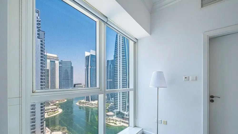 Дубай: MAG 214 Tower 1 by LUX Holiday Home