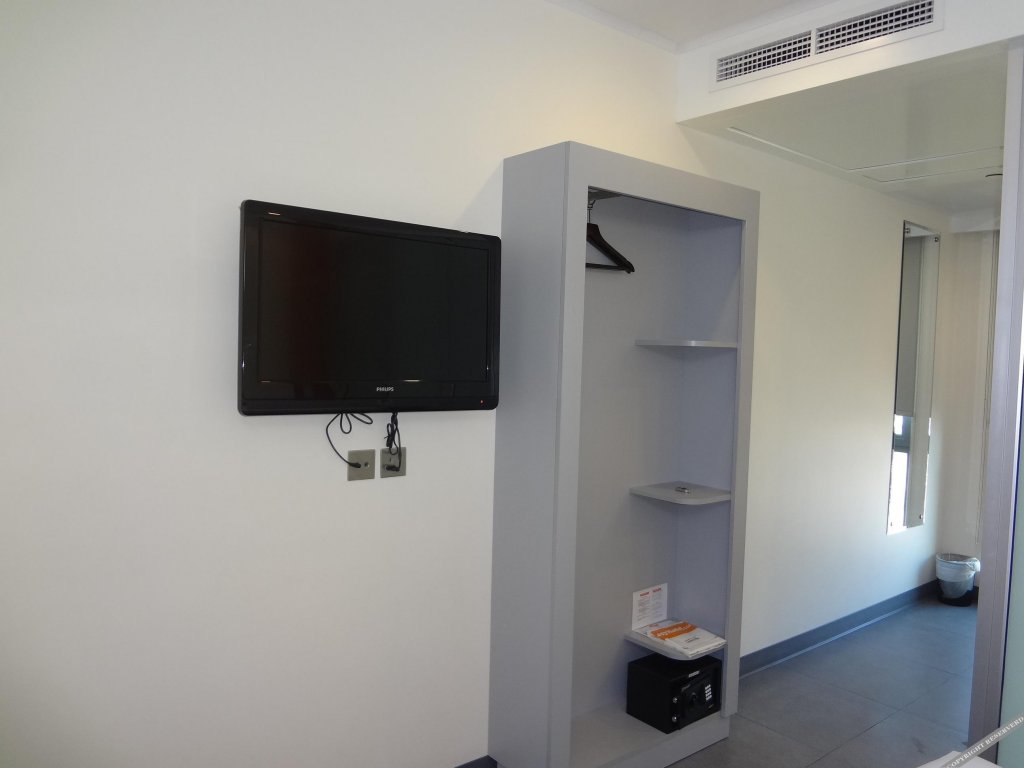 Дубай: easyHotel Jebel Ali Free Zone