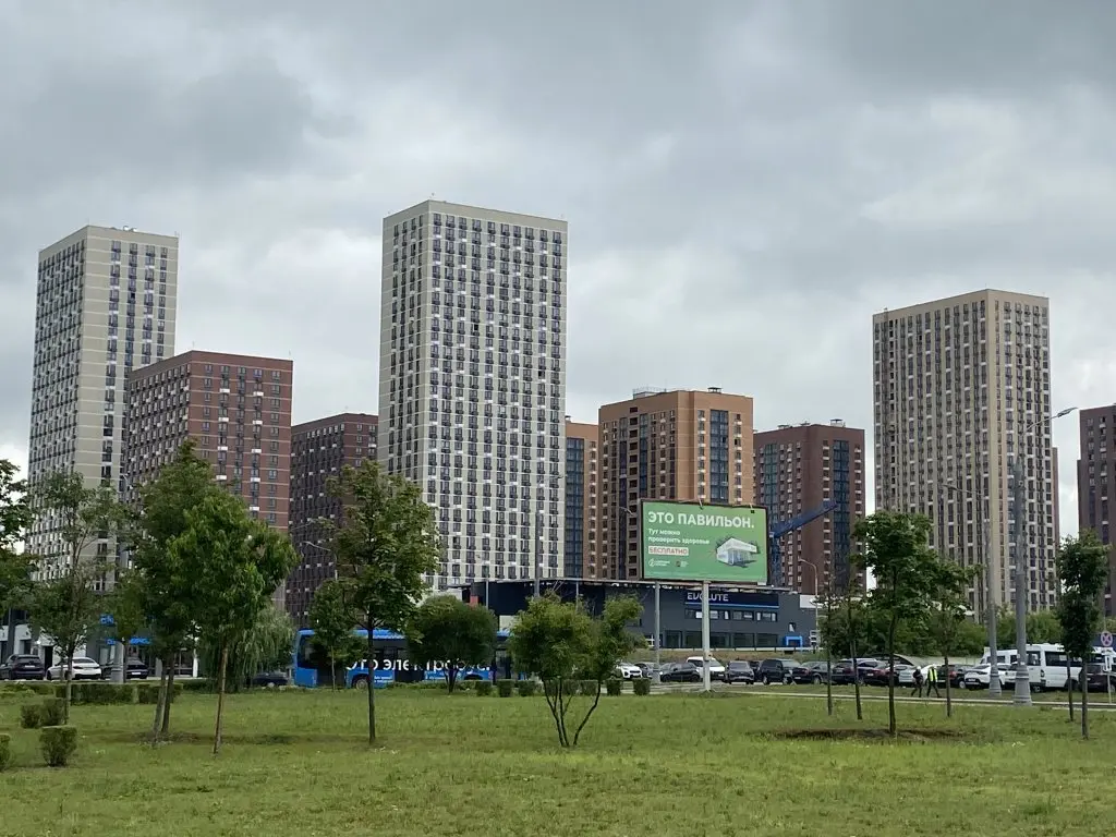 Москва: Квартира Светлая Видовая Студия у Метро Озерная