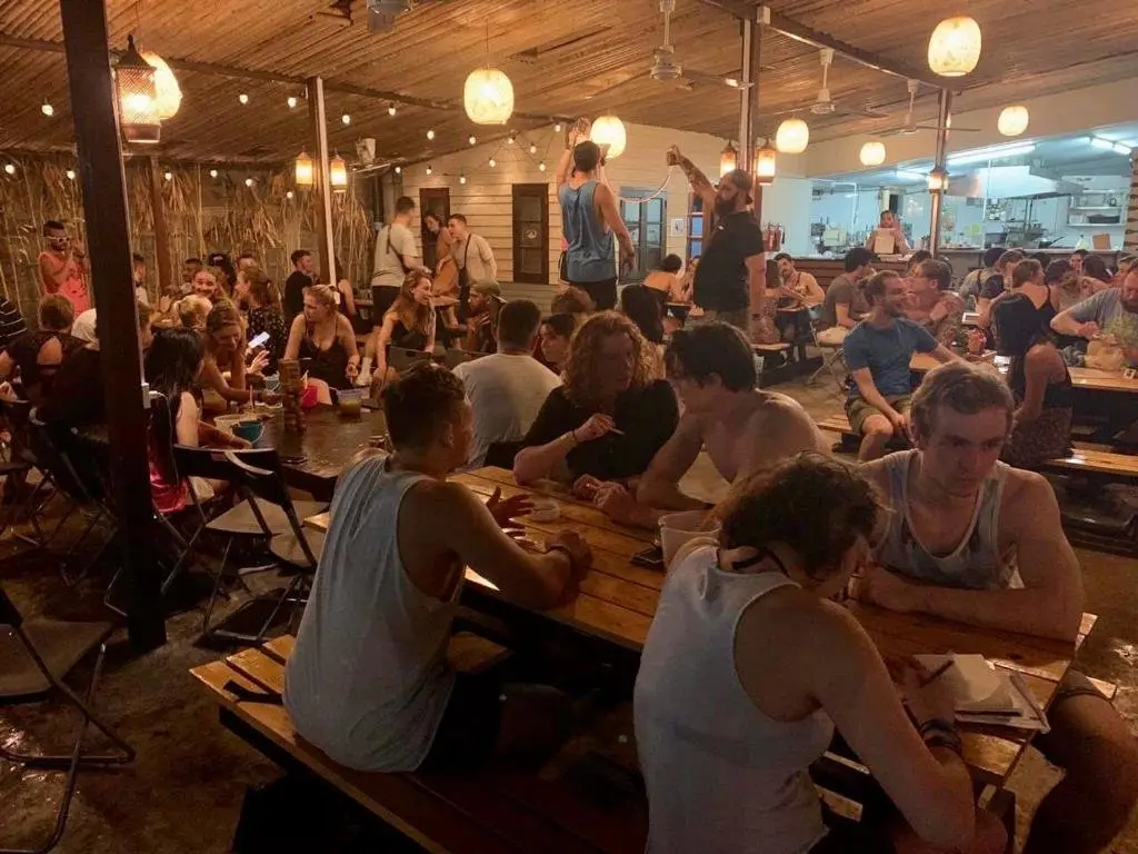 Бангкок: Bodega Khao San Party Hostel
