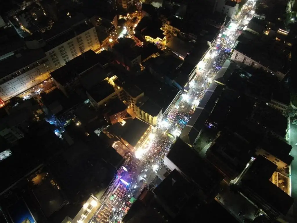 Бангкок: Bodega Khao San Party Hostel