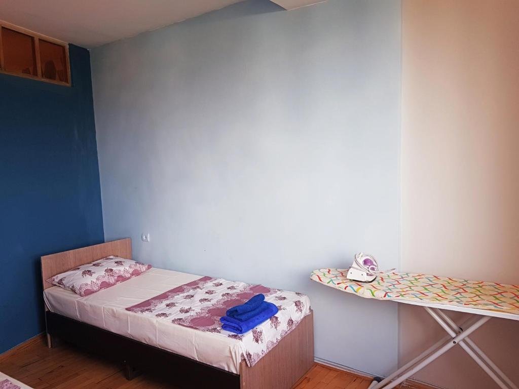 Ереван: Sunny apartment on Sayat-Nova Avenue & Tours