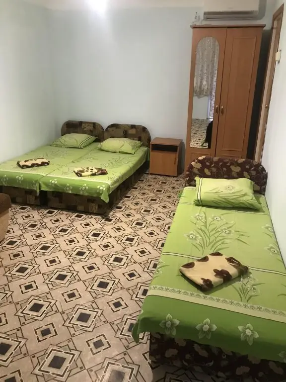 Судак: Гостевой дом ГРАНАТ