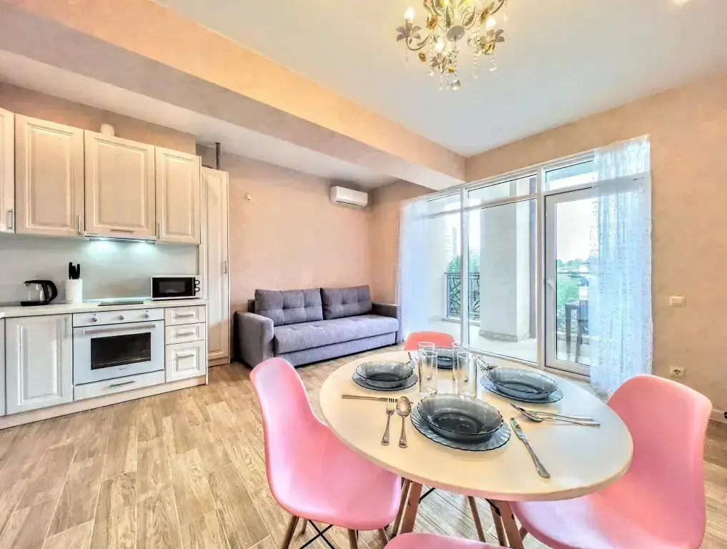Сочи: Апартаменты M Apartments SvetlanaPark