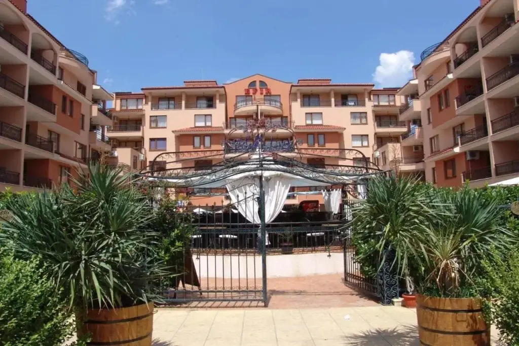 Цагери: Efir Aparthotel