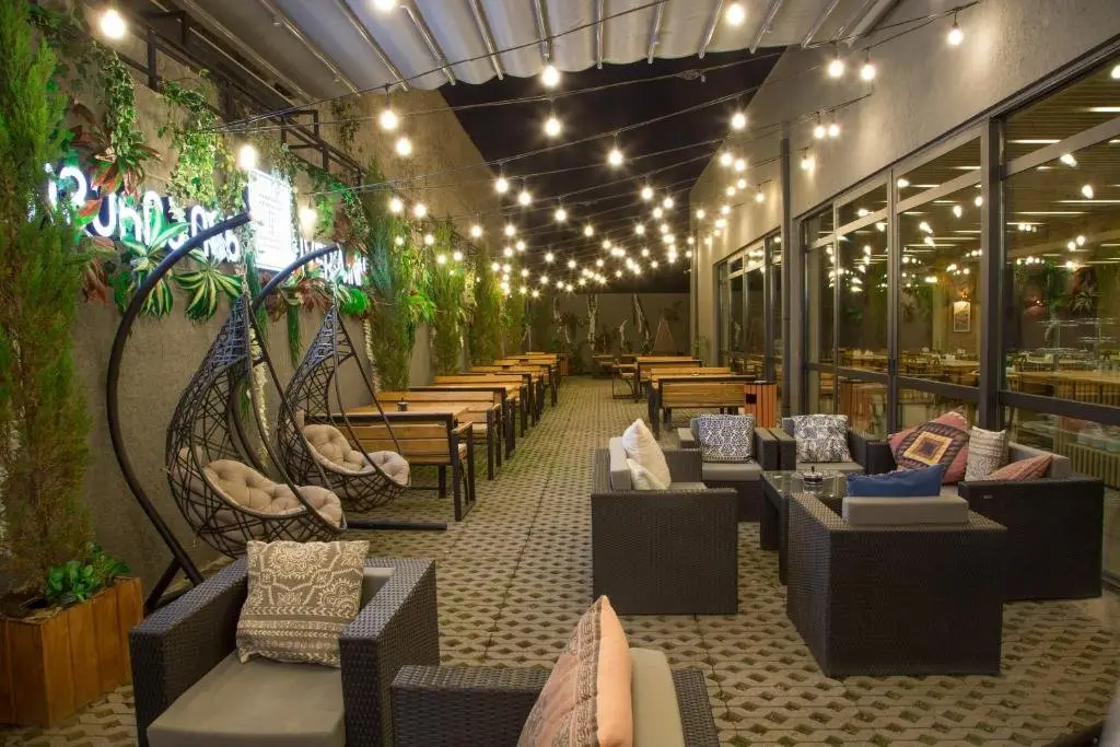 Тбилиси: Iveria Inn Hotel (by Travel Agency)