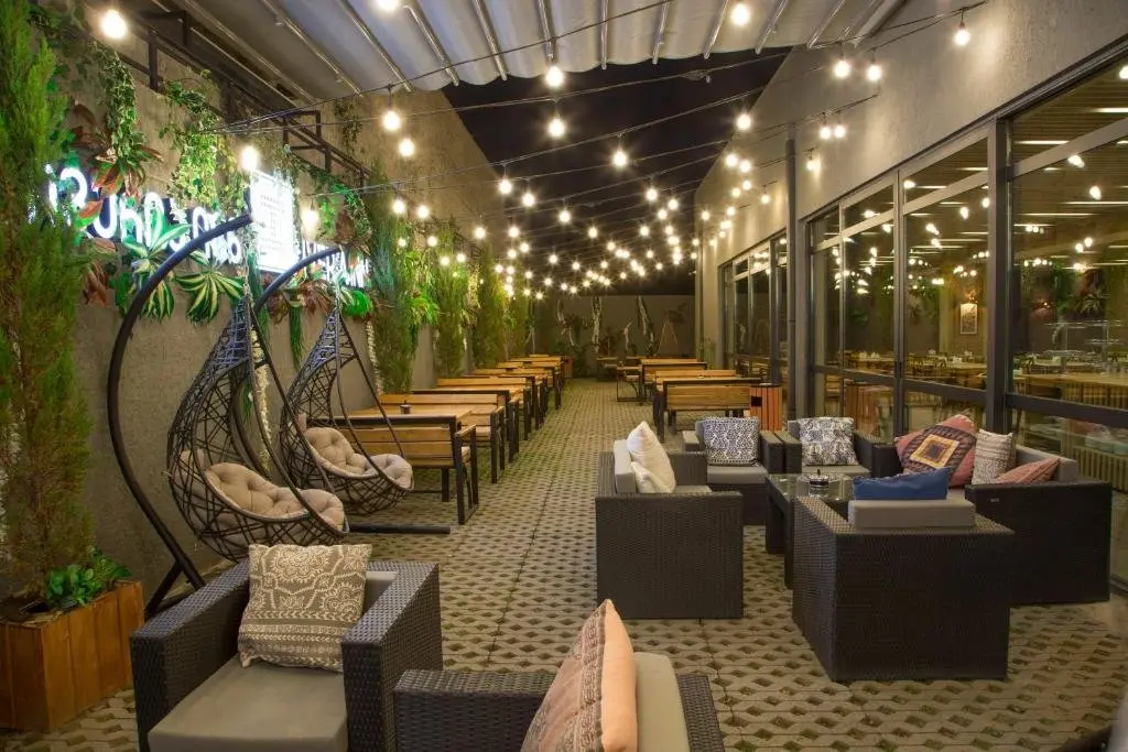 Тбилиси: Iveria Inn Hotel (by Travel Agency)