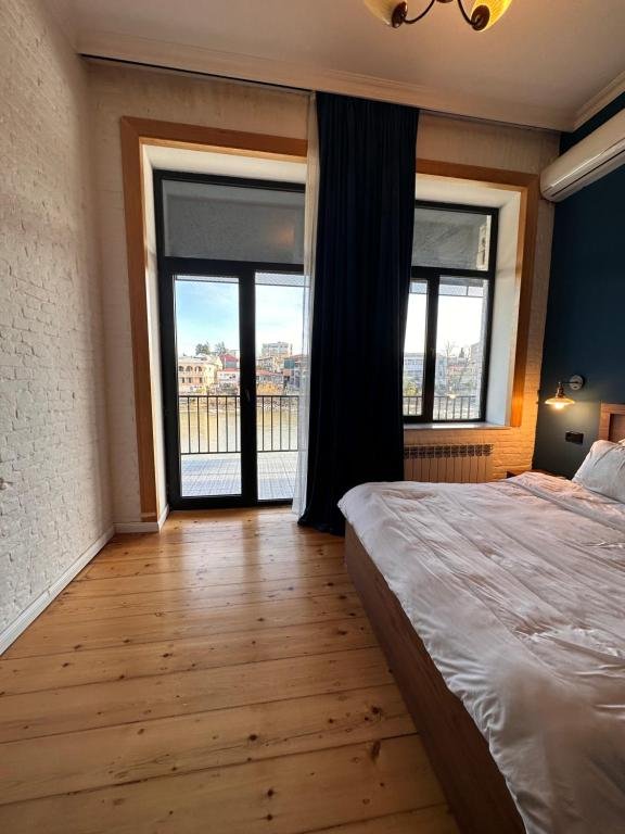 Кутаиси: Apartment Riverside