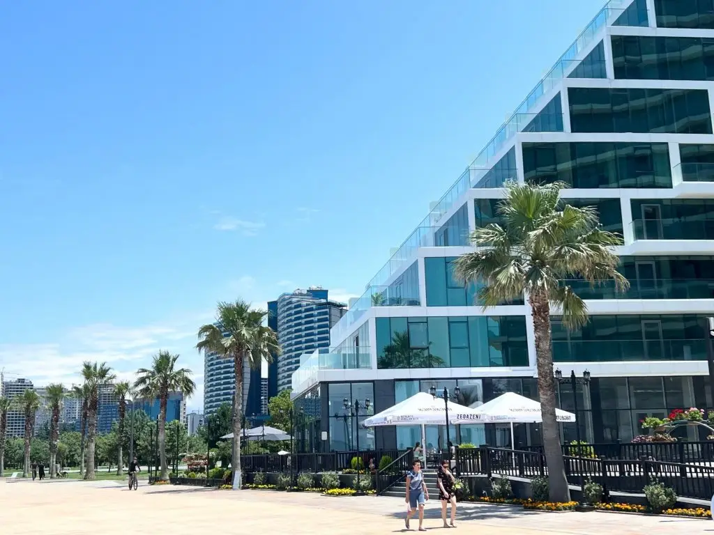 Батуми: Apartments Beachfront Batumi View Apartments by Globalstay