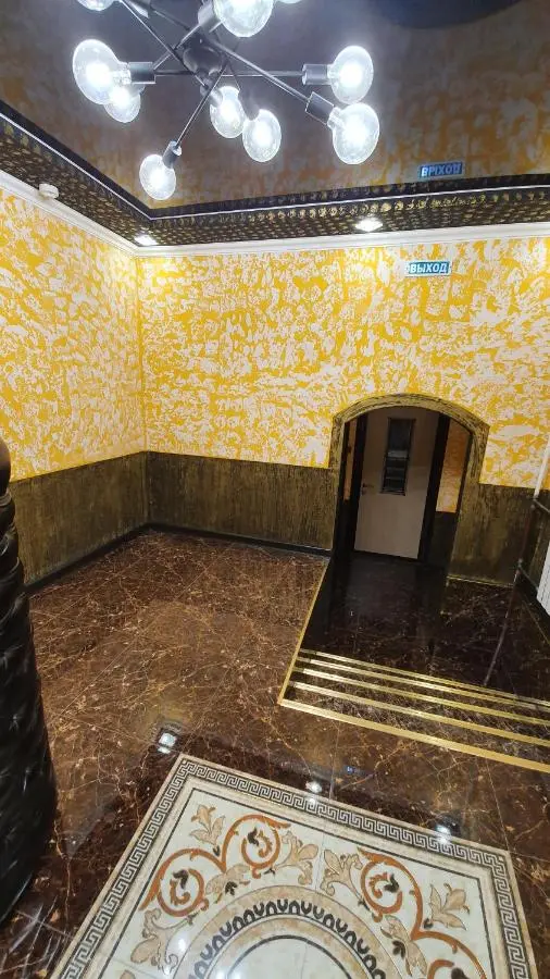 Москва: Hotel Uyut on Belovejskaya 57