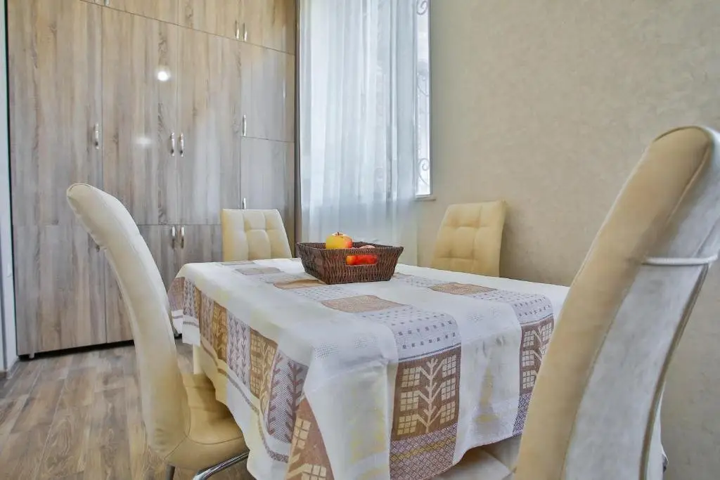 Кутаиси: Apartment Anano