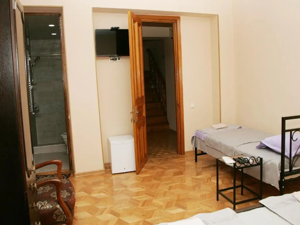 Кутаиси: Two Towers Guest House
