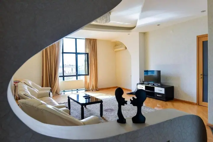 Кутаиси: Balakhvani Home