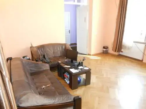 Тбилиси: HoneyHostel