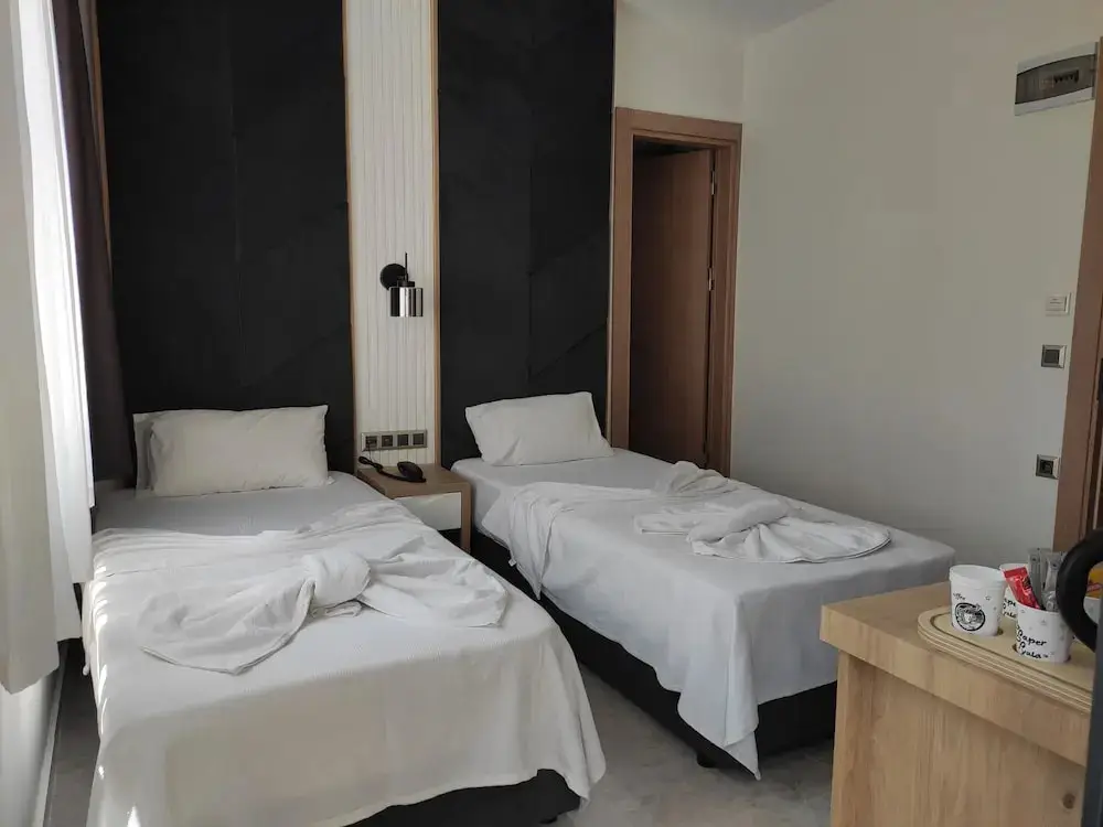 Капикири: Evren Hotel