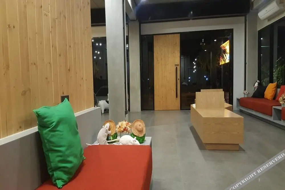 Лопбури: Saya Loft Hostel Lopburi