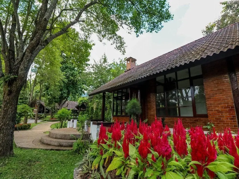 Roong Aroon Hot Springs Resort — фото 1