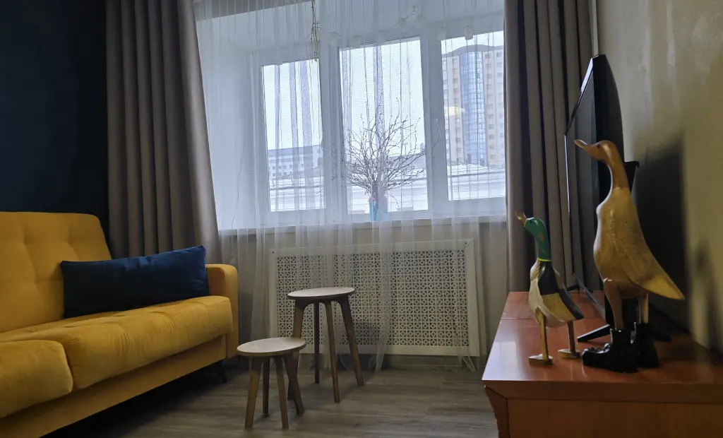 Мурманск: Апартаменты Apartment overlooking the library