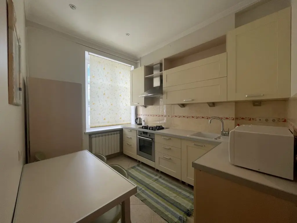 Минск: Апартаменты 3-комнатные HomeApart пр-т Независимости, 13