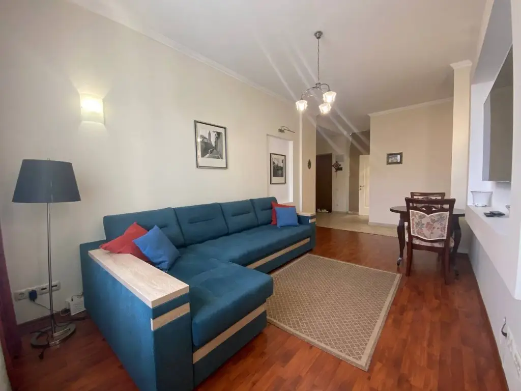 Апартаменты 3-комнатные HomeApart пр-т Независимости, 13 — фото 1