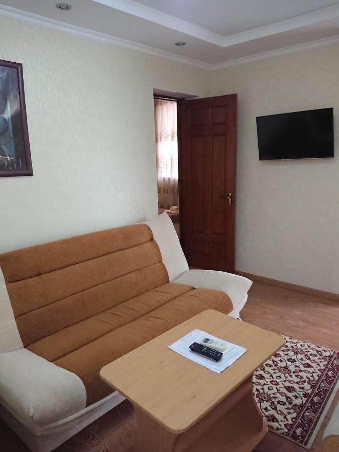 Лазаревское: Guest House Lazurit Yug
