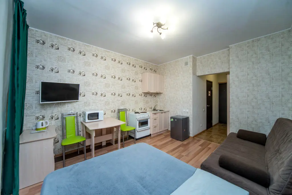 Красноярск: Studiya Dlya 4 Chelovek V Studgorodke Flat