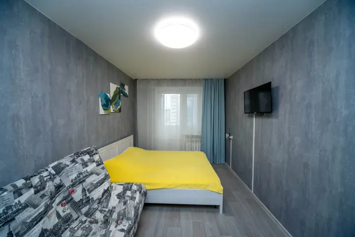 Красноярск: Vozle Mcdonalds Trts Planeta Dts Pervaya Bashnya Flat