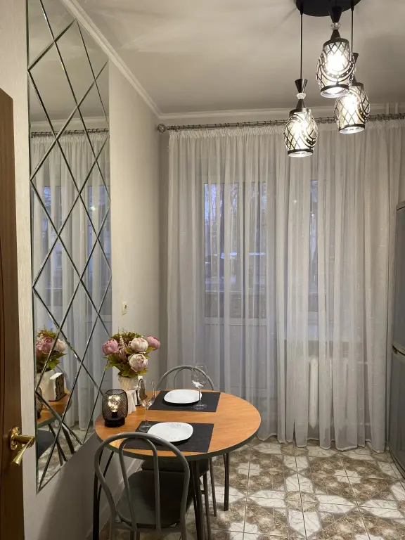 Великие Луки: Апартаменты Рядом с Парком