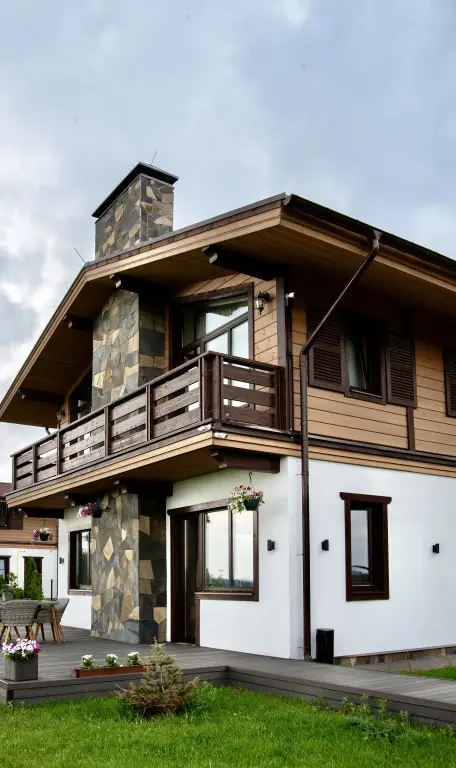 Сярги: Okhta Chalet