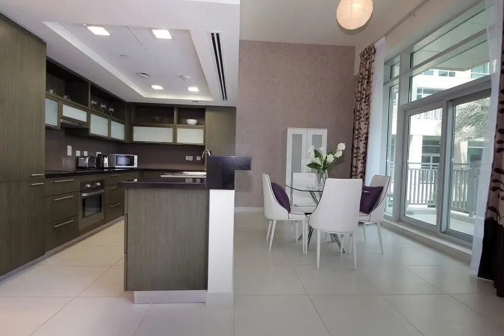 Дубай: The Lofts Central Tower by New Arabian Holiday Homes
