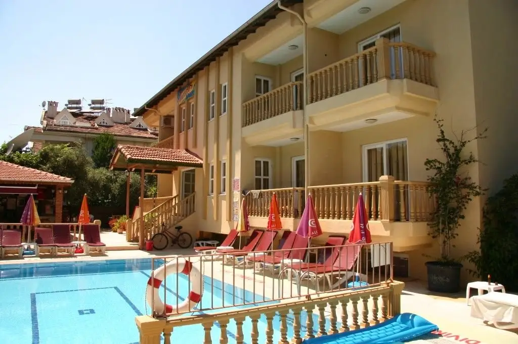 Мармарис: Hibiscus Apartments