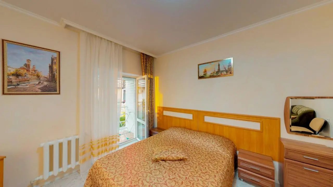 Витязево: Krutoy Bereg