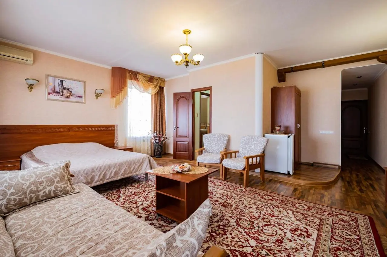 Витязево: Krutoy Bereg